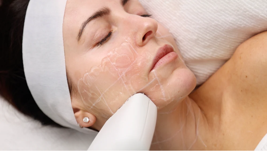 Máy nâng cơ mặt bằng sóng siêu âm là gì?